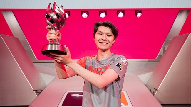 Sinatraa wins 2019 Overwatch League